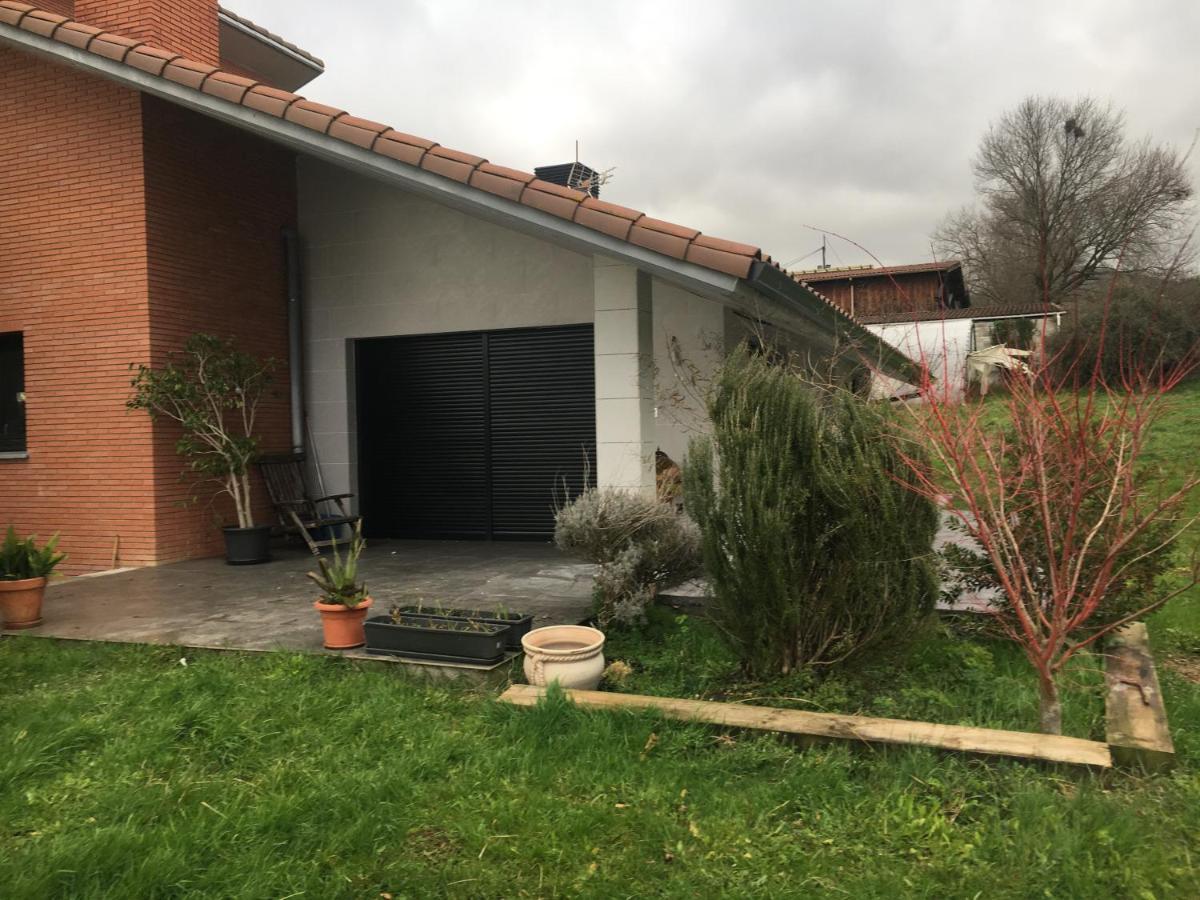 Urrumendi Mungia Bagian luar foto